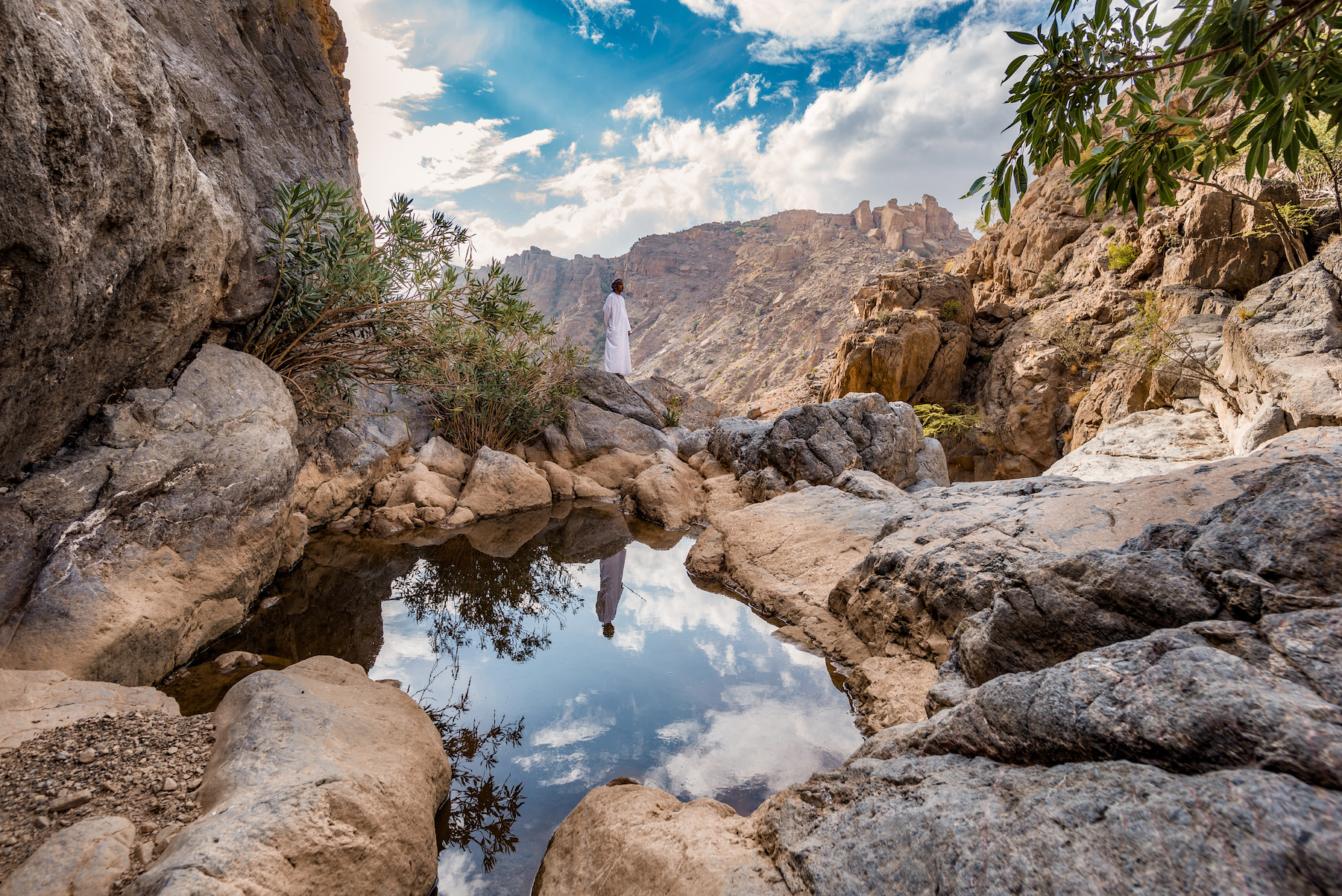 Oman, wadi al masdara hike