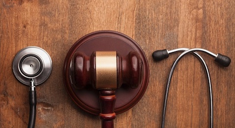 Erreurs médicales et complications : comment rendre les hôpitaux plus sûrs 