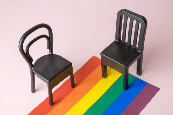 Parce qu'il refuse un certificat à un couple gay, un médecin risque une sanction