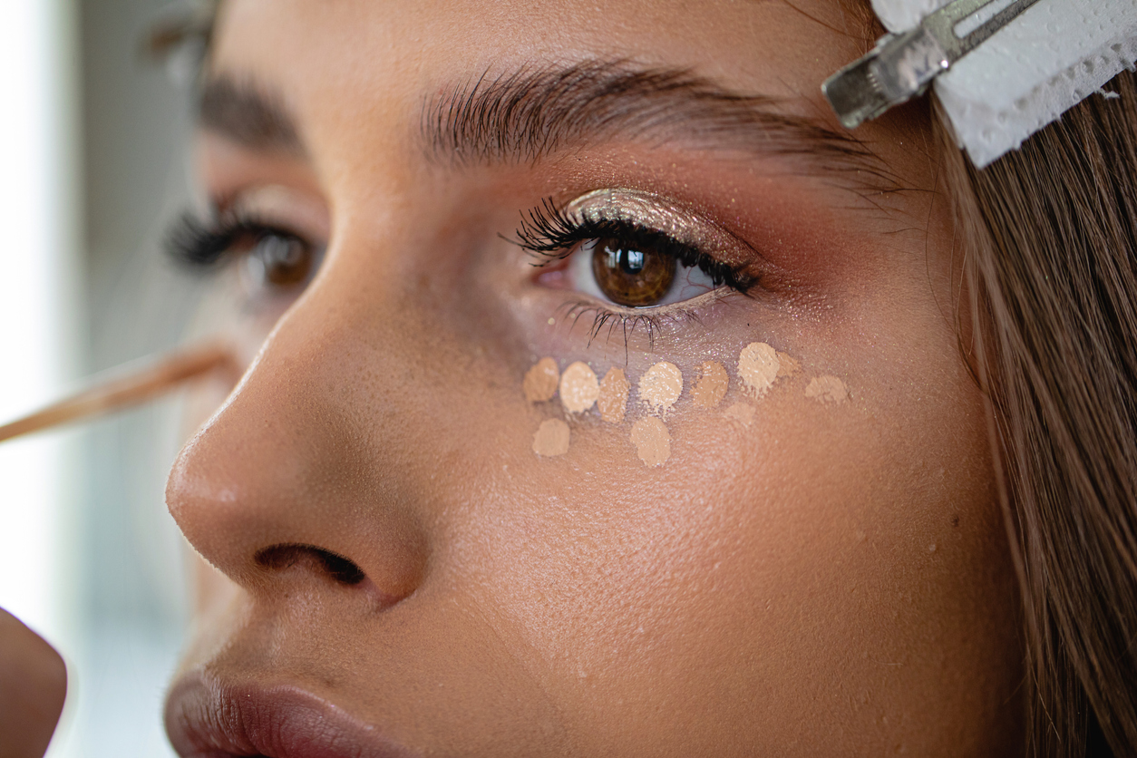 Alerte sur les polluants dans le maquillage !