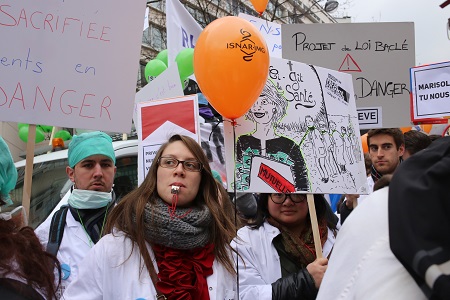 Manifestation historique contre le projet de loi santé 