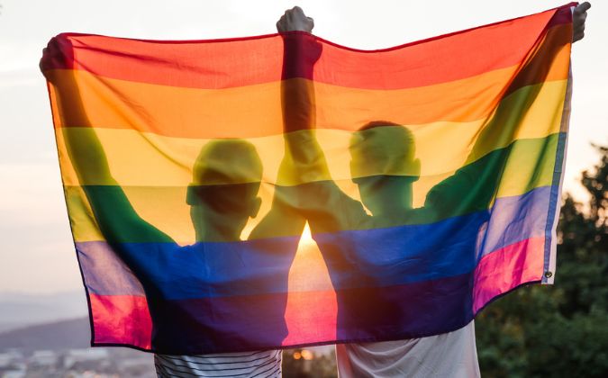 Le Vietnam demande aux soignants de ne pas discriminer les patients LGBT
