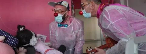 Eglantine Eméyé rend hommage aux médecins et soignants du service de neuropédiatrie de la Timone dans un docu sur France 2 ce soir