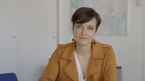 Sur le terrain avec Eléonore Tron, médecin épanouie à l’ARS