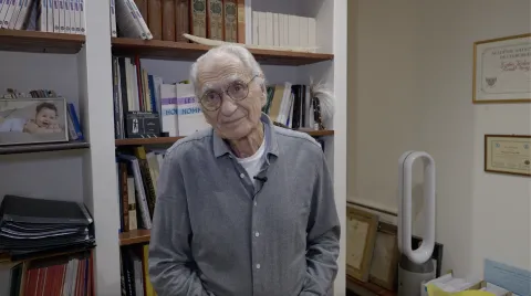 La Consult' de Ronald Virag : "Les dysfonctions érectiles touchent 30 % des hommes, tout âge confondu. Il faut mieux informer les pouvoirs publics pour qu’ils prennent en charge ce problème correctement et il faut former plus de spécialistes"