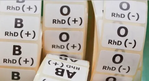 Don de sang : P_rt_gez v_tre p_uv_ir, d_nnez !