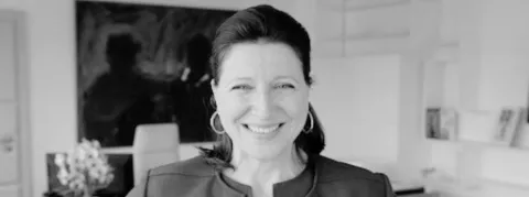 Agnès Buzyn : « L’annulation de ma mise en examen est une façon de laver mon honneur et de reprendre le cours de ma vie »