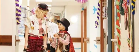 Cousu de clown blanc 