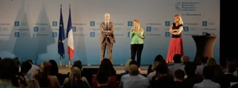 Jeune maman et députée, une conciliation difficile 