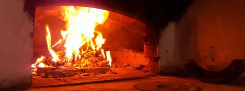 CHU de Bordeaux, le service pédiatrie en surchauffe : « on essaie de s'aérer et de temps en temps sortir de ce four, mais on laisse les patients dans le four » 