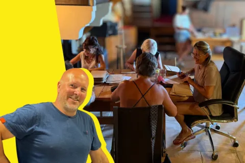 « Nous avons envoyé 1 500 lettres manuscrites à des médecins pour leur proposer de venir exercer dans mon village du Gard… On a déjà une réponse ! »