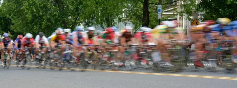 Tour de France 2020 : le médecin, soupçonné d’avoir dopé le cycliste Nairo Quintana, au tribunal 