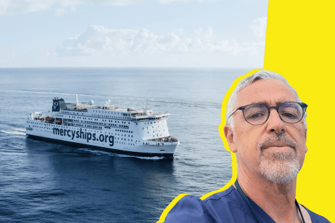 Dr André Gourc : « Exercer sur le plus grand navire-hôpital du monde m’a permis de relativiser les tensions au bloc en France »