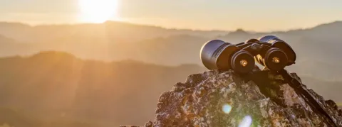 Lancement par l’état d’une plateforme pour signaler les maltraitances en Ehpad, un an après la parution, “Les fossoyeurs” agit toujours