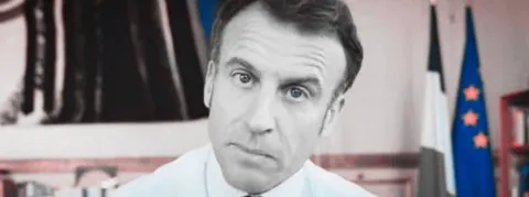 Emmanuel Macron veut « sanctionner » les patients indélicats, halte aux lapins !