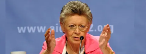 « De moins en moins de jeunes s’intéressent à la recherche sur le VIH, ça m’inquiète »