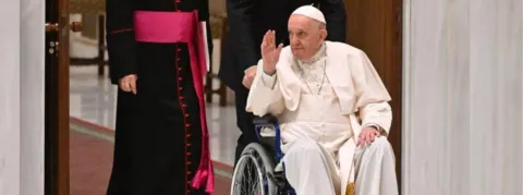 Visite des appartements du Pape au 10e étage de l’hôpital Gemelli à Rome