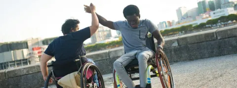 La Mutualité française juge "inadapté" le remboursement à 100% des fauteuils roulants