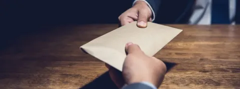 Parole d’un expert au procès du Médiator : notre « rémunération laisse supposer qu’on serait des vendus, c’est juste un peu pénible »