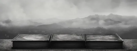 L’incroyable histoire de trois livres de médecine très anciens, estimés à plusieurs millions d’euros, sauvés de la benne