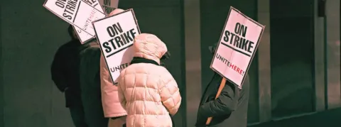 La bataille pour la revalorisation salariale continue, les médecins hospitaliers britanniques débutent une nouvelle grève 