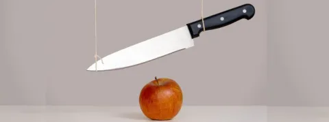 Covid : l’obligation vaccinale des soignants est juste suspendue, pas abrogée, les députés ont tranché