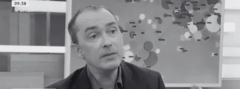 Pourquoi fumer est de droite ? Le cardiologue Olivier Milleron a la réponse