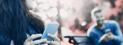 Sur les applis des célibataires non vaccinés cherchent l’amour entre antivax