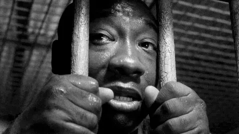 Santé mentale en prison : la France à la peine