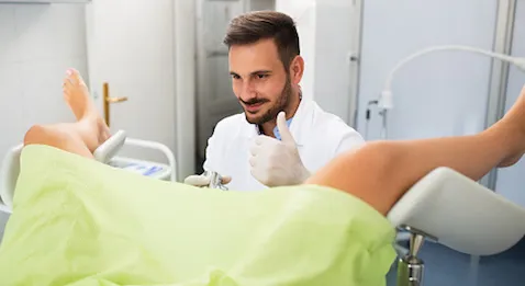 Violences obstétricales : le rapport est sorti