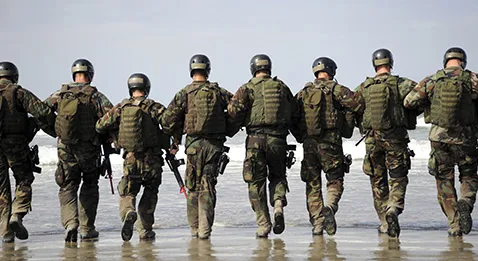 Hôpitaux : les internes en 1ère ligne