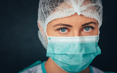 Burn-out des médecins, l’autre épidémie mondiale décryptée