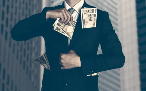 La prime "résultats" des directeurs d’hôpital hérisse le poil des médecins 