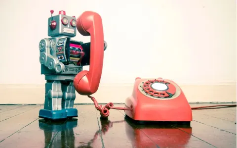 "Les patients acceptent de se livrer facilement et plus rapidement avec des chatbots"