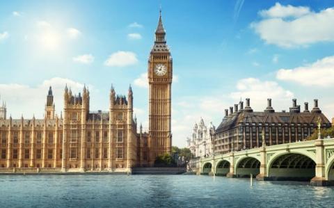 Bientôt grâce à Moderna des vaccins ARN messager anglais !