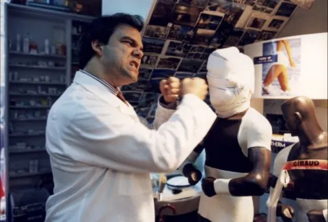 "C'est la fin du pharmacien commerçant derrière sa caisse, place au pharmacien soignant bien dans sa blouse"