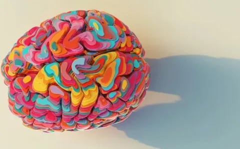 Oui ! Le covid a bien des effets négatifs sur le cerveau (c'est la revue Nature qui le dit)