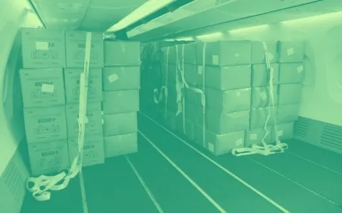 La France a envoyé 33 tonnes d’aide humanitaire pour l’Ukraine, et ce n’est qu’un début…