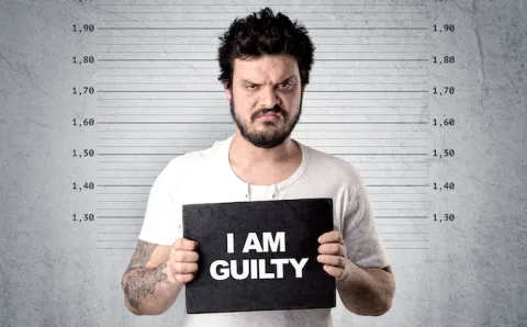 Suite au décès d'une patiente, un chirurgien suspendu un an