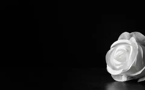 Suicide du Pr Barrat : La rupture du secret professionnel choque