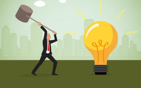 "Est-ce que tout n’a pas été fait pour que s’effondre l’hôpital public ?", se demande Patrick Pelloux dans une tribune