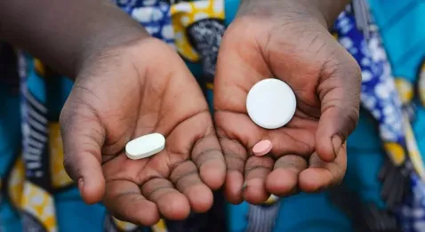 Face à l’épidémie d’Ebola, la question des traitements expérimentaux 