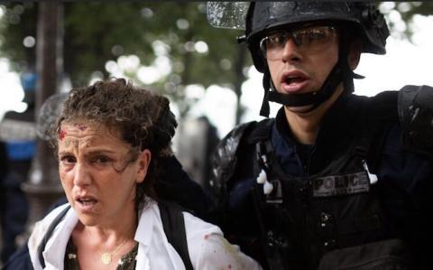 L’arrestation ultra-violente d’une soignante dans la manif du 16 juin suscite une polémique