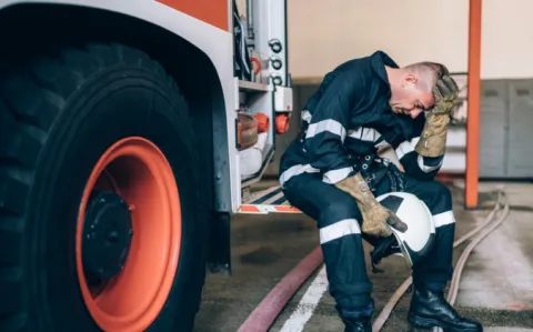 En Ile-de-France, les pompiers ne peuvent plus être les « taxis rouges » du Samu