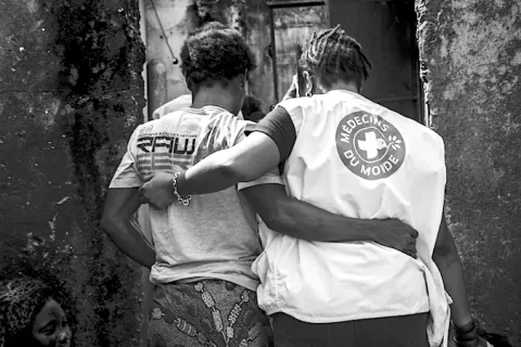 Côte d’Ivoire : plongée dans les salles de shoot clandestines