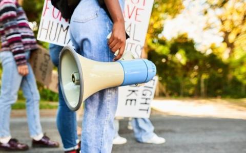 Hôpital Grand Paris-Nord face au tribunaux : "Comment considérer d’utilité publique un projet qui conduira à la disparition de centaines de lits ?"