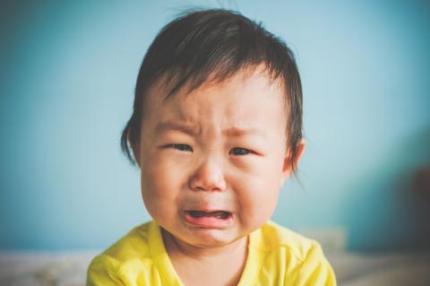 Covid, enfants et bébés séparés de leurs parents : « les services de santé de Shanghai sont inhumains »