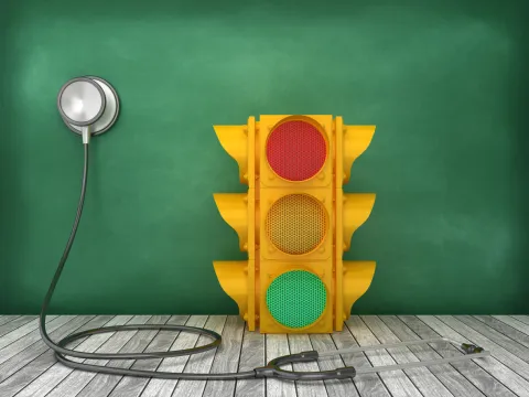 Pass sanitaire, obligation vaccinale des soignants : feu vert du Conseil d’État