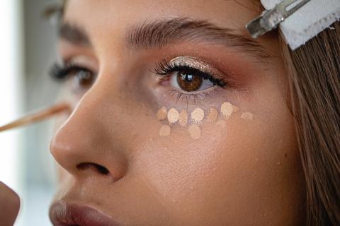 Alerte sur les polluants dans le maquillage !