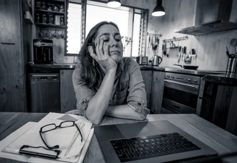 Face à la détresse des salariés en télétravail, quel rôle pour le médecin ?